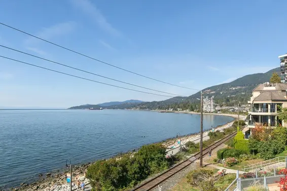 203 2190 Argyle Avenue, West Vancouver For Sale - image 2
