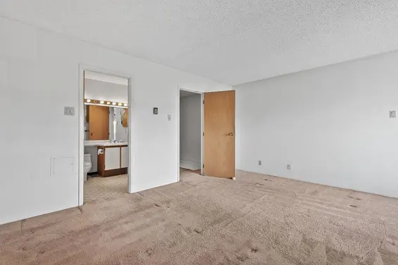 1465 Clyde Avenue, West Vancouver For Sale - image 11