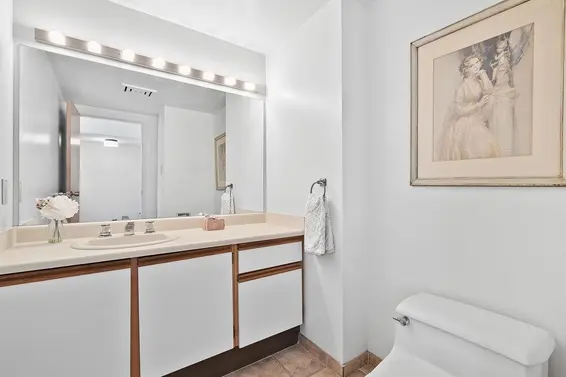 1465 Clyde Avenue, West Vancouver For Sale - image 8