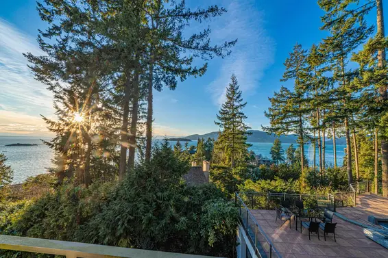 5290 Gulf Place, West Vancouver For Sale - image 35