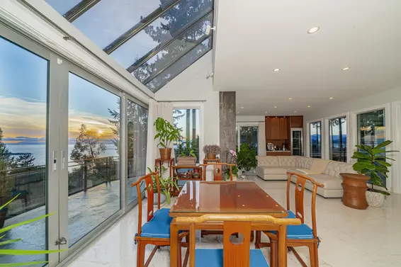 5290 Gulf Place, West Vancouver For Sale - image 8