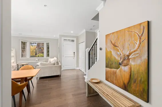 3135 Sunnyhurst Road, North Vancouver For Sale - image 9