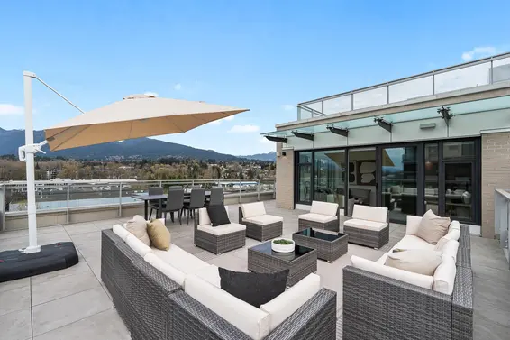 703 755 Harbourside Drive, North Vancouver