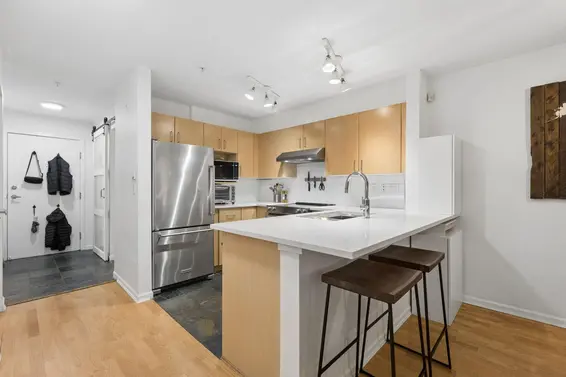 112 147 East 1st, North Vancouver For Sale - image 8