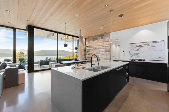 6252 Overstone Drive, West Vancouver For Sale - image 11