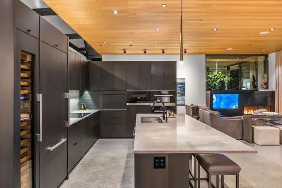 6252 Overstone Drive, West Vancouver For Sale - image 21