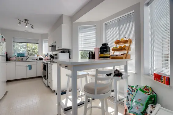 2 348 Bewicke Avenue, North Vancouver For Sale - image 3