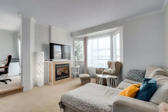 2 348 Bewicke Avenue, North Vancouver For Sale - image 7