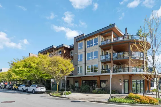 310 733 West 14th Street, North Vancouver
