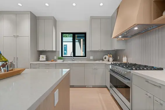 5663 Westport Road, West Vancouver For Sale - image 10