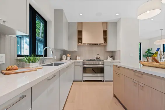 5663 Westport Road, West Vancouver For Sale - image 11