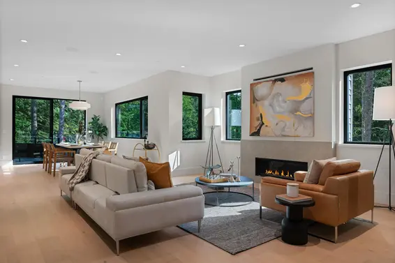 5663 Westport Road, West Vancouver For Sale - image 2