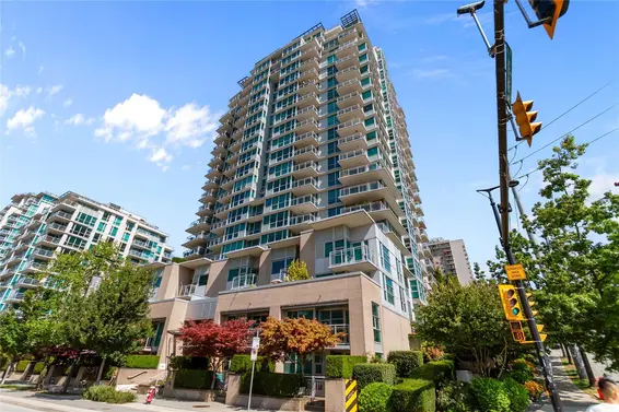302 188 East Esplanade, North Vancouver
