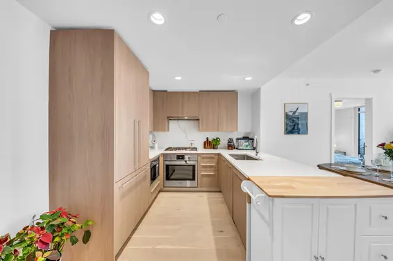 305 2707 Library Lane, North Vancouver For Sale - image 8