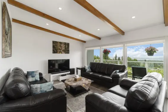 637 Alpine Court, North Vancouver For Sale - image 10