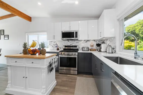 637 Alpine Court, North Vancouver For Sale - image 16