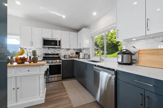 637 Alpine Court, North Vancouver For Sale - image 17