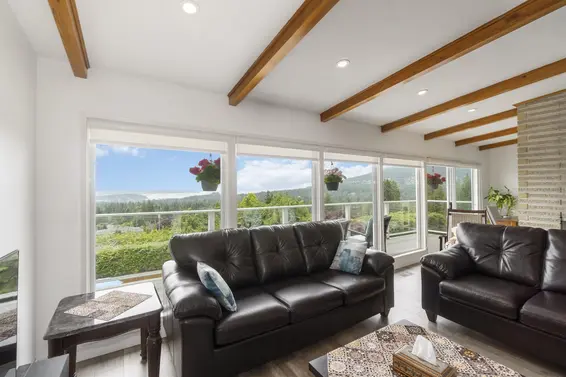 637 Alpine Court, North Vancouver For Sale - image 7