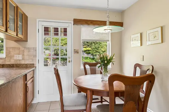 606 Hawstead Place, West Vancouver For Sale - image 15