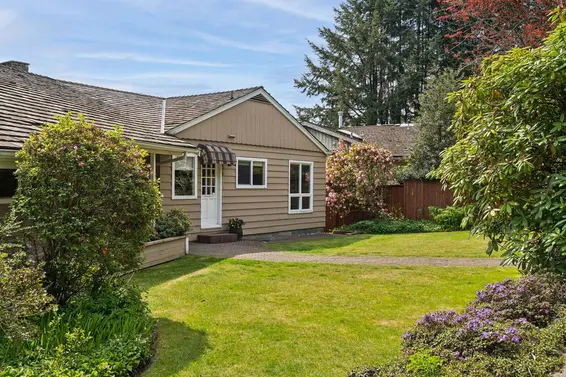 606 Hawstead Place, West Vancouver For Sale - image 32