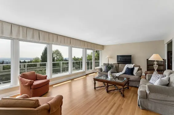 606 Hawstead Place, West Vancouver For Sale - image 4