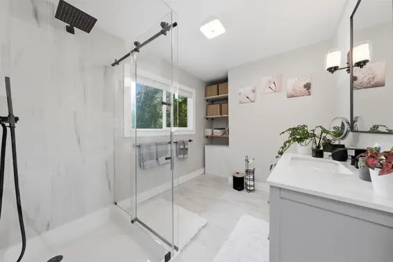 4535 Raeburn Street, North Vancouver For Sale - image 16