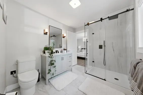 4535 Raeburn Street, North Vancouver For Sale - image 17