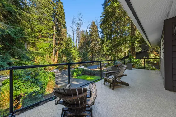 4535 Raeburn Street, North Vancouver For Sale - image 18