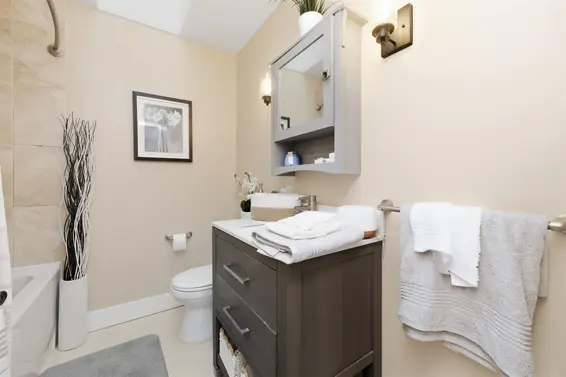 4535 Raeburn Street, North Vancouver For Sale - image 23