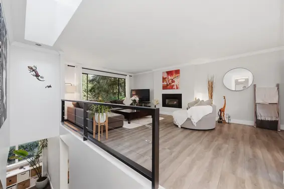 4535 Raeburn Street, North Vancouver For Sale - image 5