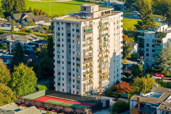 1102 555 13th Street, West Vancouver For Sale - image 2