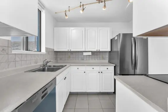 1102 555 13th Street, West Vancouver For Sale - image 6