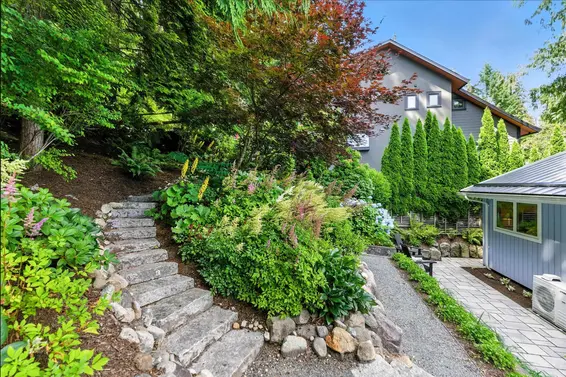 2059 Cliffwood Road, North Vancouver For Sale - image 24