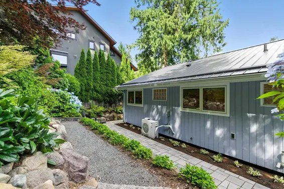 2059 Cliffwood Road, North Vancouver For Sale - image 25