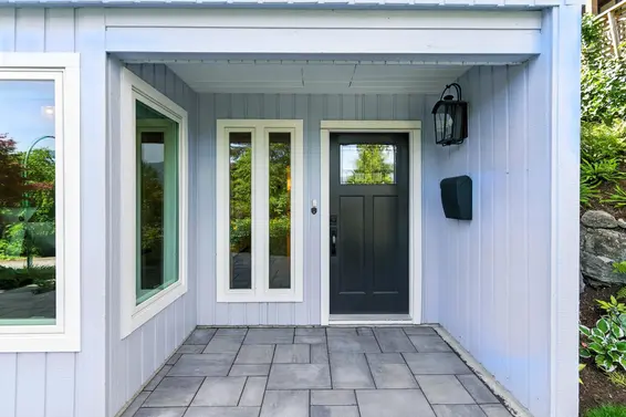 2059 Cliffwood Road, North Vancouver For Sale - image 3