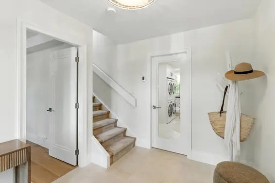 2059 Cliffwood Road, North Vancouver For Sale - image 5