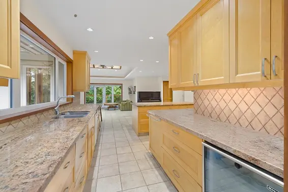 4994 Keith Road, West Vancouver For Sale - image 10