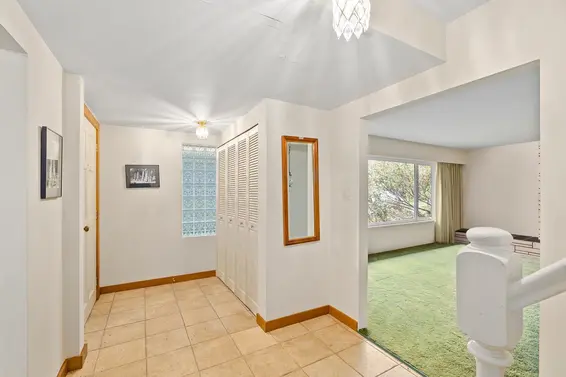 4994 Keith Road, West Vancouver For Sale - image 4