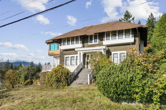 404 Somerset Street, North Vancouver For Sale - image 4