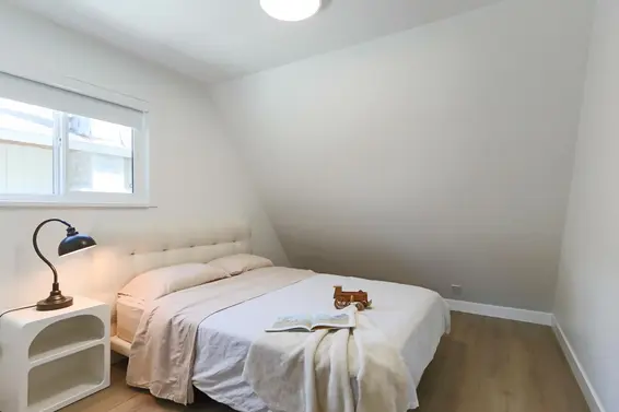1685 Bowser Avenue, North Vancouver For Sale - image 21