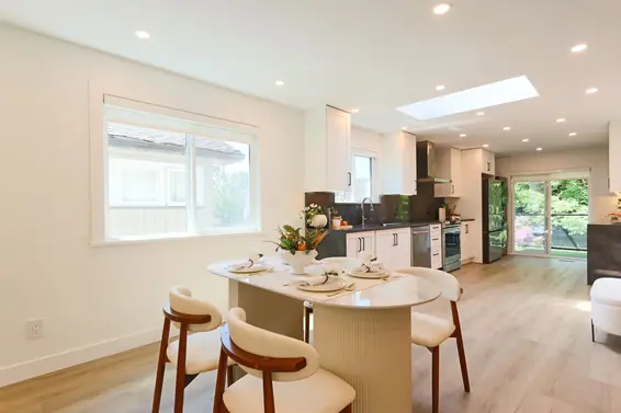 1685 Bowser Avenue, North Vancouver For Sale - image 22