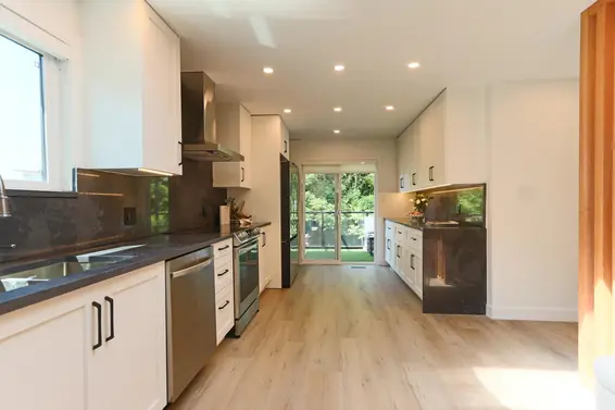 1685 Bowser Avenue, North Vancouver For Sale - image 23