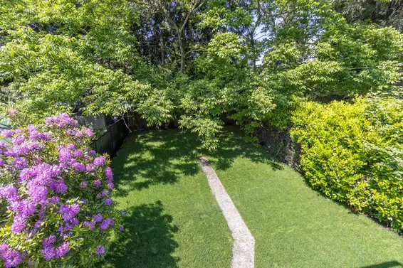 1685 Bowser Avenue, North Vancouver For Sale - image 3