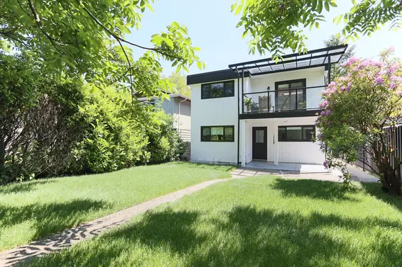 1685 Bowser Avenue, North Vancouver For Sale - image 38