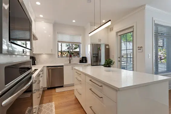 2459 Mathers Avenue, West Vancouver For Sale - image 18