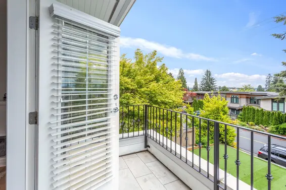2459 Mathers Avenue, West Vancouver For Sale - image 26