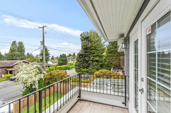 2459 Mathers Avenue, West Vancouver For Sale - image 27
