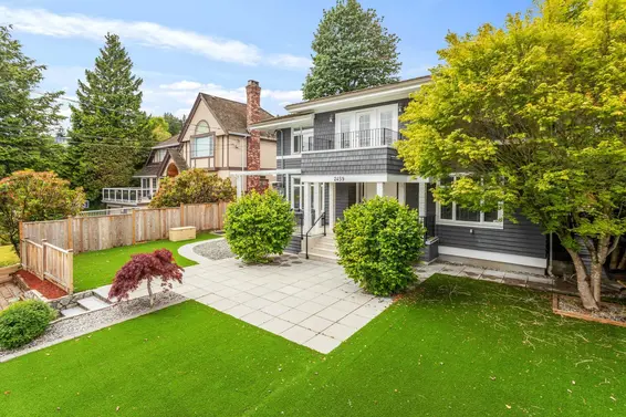 2459 Mathers Avenue, West Vancouver For Sale - image 3