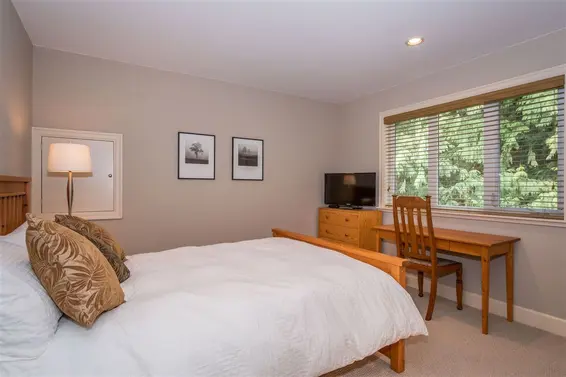 4365 Lions Avenue, North Vancouver For Sale - image 16