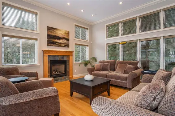 4365 Lions Avenue, North Vancouver For Sale - image 3